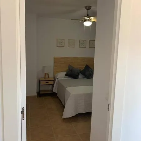 1ª Linea Edificio La Paz 아파트 *