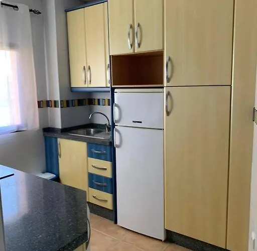 1ª Linea Edificio La Paz * フエンヒロラ