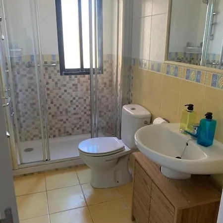 1ª Linea Edificio La Paz Apartmán